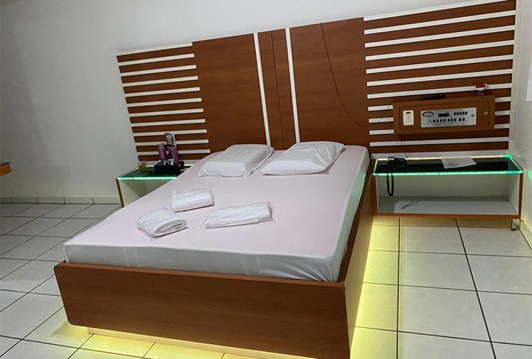 Motel 2000 Guarulhos Phòng bức ảnh