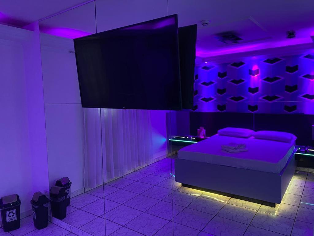Motel 2000 Guarulhos Phòng bức ảnh