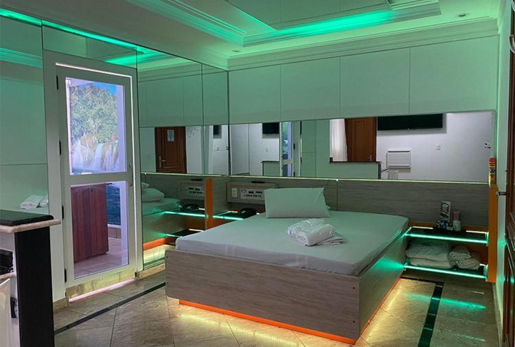 Motel 2000 Guarulhos Phòng bức ảnh