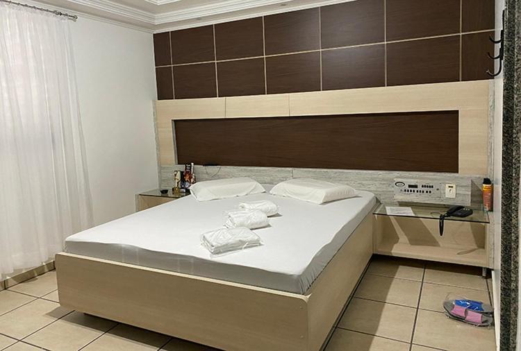 Motel 2000 Guarulhos Phòng bức ảnh